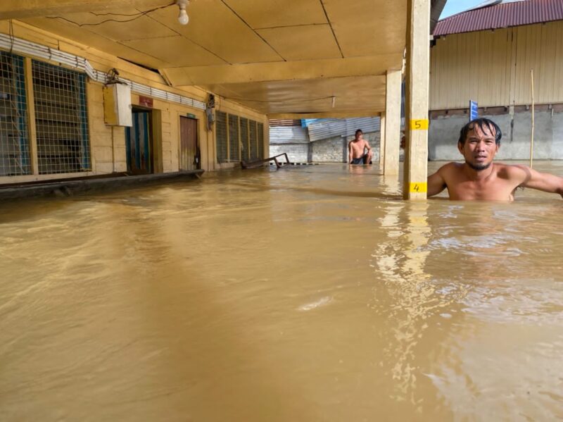 Paras Air Banjir Di Kg Long Bemang Dan Long Atip Baram Naik Mendadak