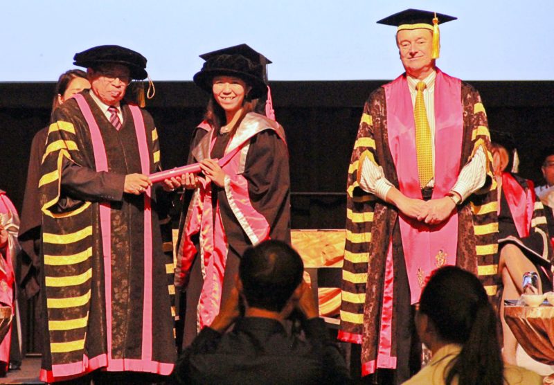 Proud Moment For 240 Swinburne Sarawak Graduates | DayakDaily