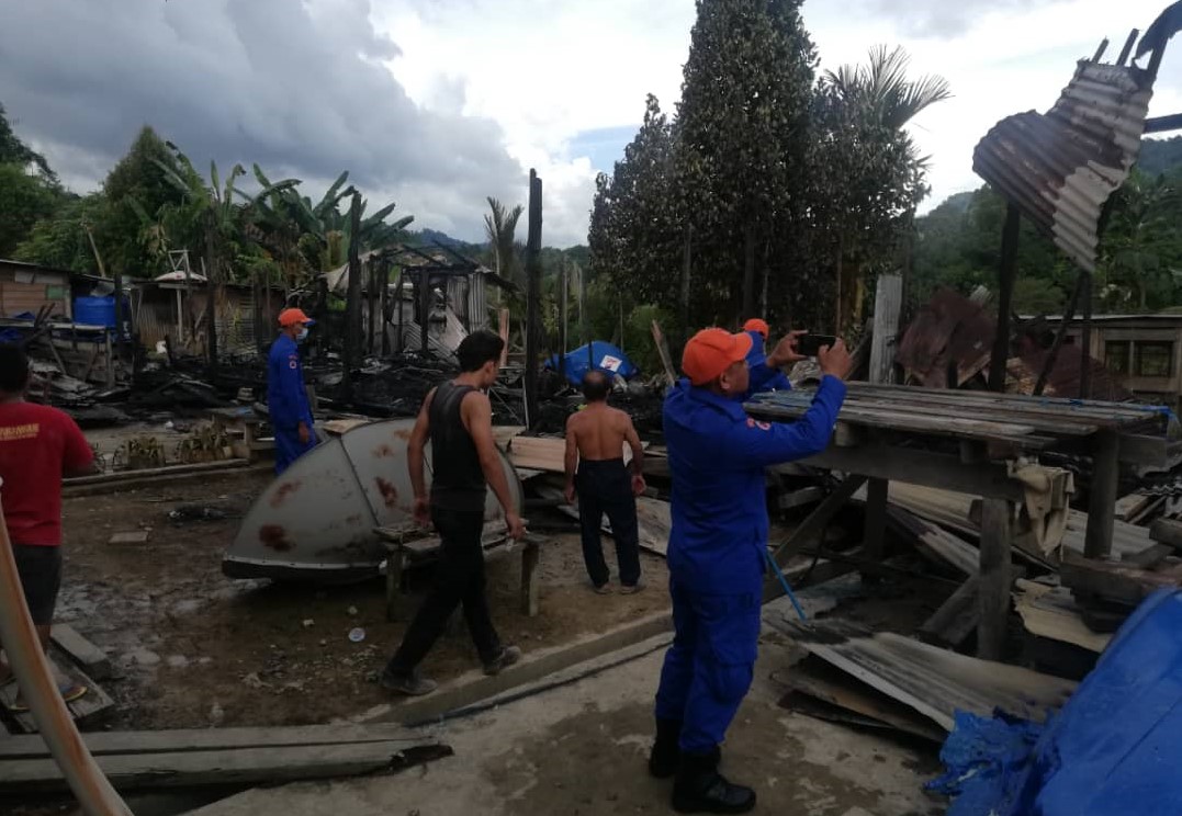 Belaga Longhouse Razed In Fire | DayakDaily