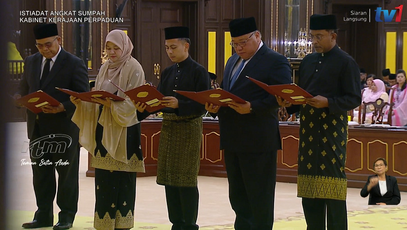 Malaysia’s New Cabinet Ministers Sworn In Today | DayakDaily