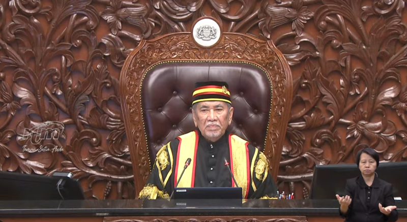 Wan Junaidi Sworn In As Dewan Negara President | DayakDaily